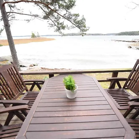 Pieni Merenrantamokki 38m² Nagu